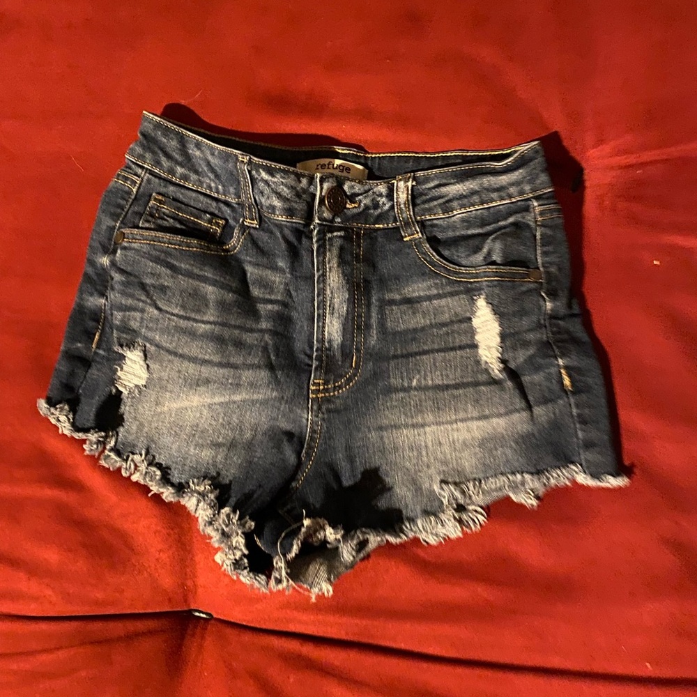 Short shorts